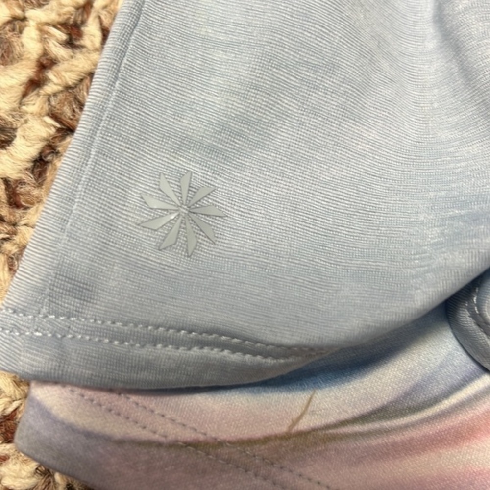 Athleta‎ - Picture 6 of 8
